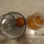 JUHA - 2015.04   ローマンカモミールティーとジンジャービスケット