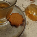 JUHA - ジンジャービスケット