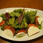 RUBATO - 軽井沢産アメーラトマトとチーズのサラダ