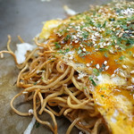 お好み焼き　ひでさん - カタ焼きそばな麺