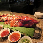 Tides - フィリピン名物！子豚の丸焼！現地では「Lecho」と呼ばれている