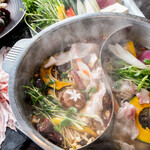 ファンズダイニング ウォック - 料理写真:火鍋煮込み