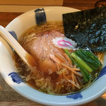 粋な一生 - 2015年 4月 醤油ラーメン (670円)