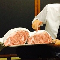 ざくろ 銀座店 - お肉まるまる！