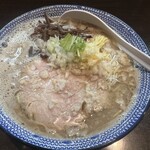中野麺店 - 背脂濃厚ラーメン 大盛