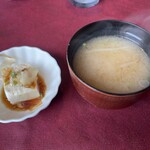 レストラン コロナ - 冷ややっこ＆味噌汁