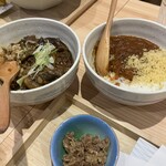 うどんびより - マーボー茄子丼・カレー丼