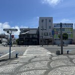 島彦本店 - 駐車場はお店の反対側にあります