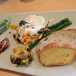 キャナリィ・ロウ - 