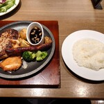 バケット - 料理写真:3種のミックスグリル・単品ライス