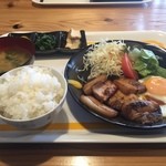 Nagomiya - ランチ：厚切焼き豚定食