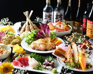 h Koshitsu Izakaya Jidoribouzu - 広々とした空間は最大６0名様のご宴会可能です。　マイク・プロジェクターの貸し出しもお気軽にお問い合わせ下さい！