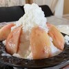 オーサムカフェ - まるごとピーチかき氷
