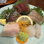 ちょうし駅前酒場　きょんまる - 料理写真:刺身5点盛り合わせ