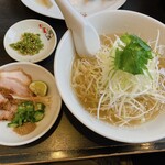 喜多方ラーメン 坂内 - 料理写真:青唐冷やし貝節塩ラーメン(1,190円)