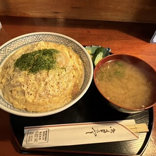 小桜家食堂 - 料理写真:かつ丼¥900