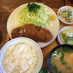 とんかつ　きらく - 150427 ロースかつ定食