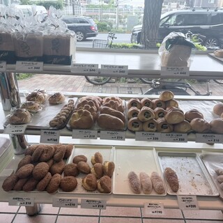 丸栄ベーカリー_1