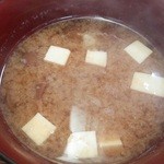 ぽん太 - なめこと豆腐の味噌汁