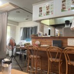 RUMI FAST FOOD - 内観
