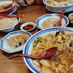 彩華ラーメン - 料理写真: