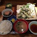 ひろや - 201503  ひろや  ★本日のおすすめ定食（穴子と山菜の天ぷら・菜の花おひたし・780円）★