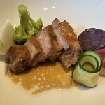 レストラン ヴァリエ - ★8.5鹿児島産　ゆすのきポーク　香り高いジュのソース