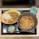 ゆで太郎 - 料理写真:朝食セット(カレー)温そば500円
