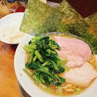 家系ラーメン六郷家_0