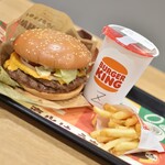 バーガーキング - 料理写真:ダブルワッパーチーズセット(1,590円→肉の日クーポンで1,250円)2026年7月