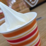 ベンベンカフェ - ドリンク写真:牛乳ソフトクリーム(¥130)