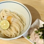 さぬきうどん まめ哲 - 徳島のすだちと香川のおしょうゆでシンプルに