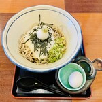 食彩厨房　すみれ亭 - 料理写真:12:02に4名掛けテーブルにゆったりと。平日だからか空いてる。オーダーから5分ちょっとで提供。チムジルバンで火照った身体をコレでクールダウン。