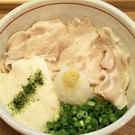さぬきうどん まめ哲 - ハーブ三元豚のしゃぶしゃぶと大和芋の相性抜群