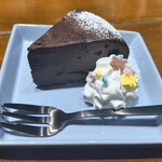 酒場食堂 伊とう - ガトーショコラ