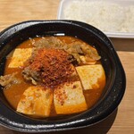 ほっともっと - 料理写真:辛旨牛スンドゥブ弁当 840円、辛旨唐辛子シーズニング追加 +50円