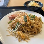 タイ料理 サバイ サバイ - 