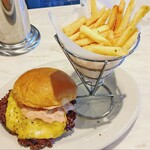 DOUBLE THREE DINER - 料理写真: