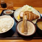 とんかつ しお田