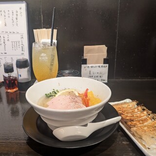 口コミ一覧 : COLAVOLTA （【旧店名】らぁめん こらぼるた） - 谷町九
