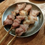 四文屋 - シロ