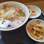 喜多方ラーメン 坂内 - 料理写真:
