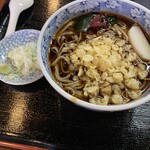 本宿 - きゅうりの細切りもなし　このシンプルさが本来の冷やしたぬきそば！