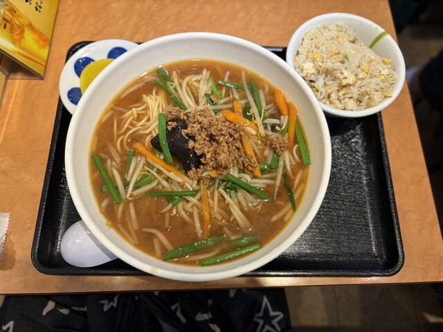 昭和軒 - 明治神宮前/中華料理 | 食べログ