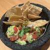 CIELITO LINDO BAR AND GRILL - ワカモレとチップス