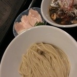 がふうあん - 舞茸とせせりの醤油つけ麺・鶏チャーシュー増し(2015/4)