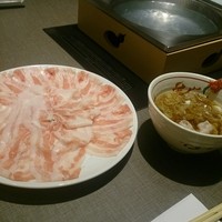 京都つゆしゃぶCHIRIRI 京橋店 - つゆしゃぶ ねぎはお代わりできます。