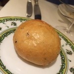 レストラン アラジン - ついつい食べてしまう焼きたてパン