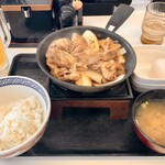 吉野家 - 料理写真:牛鉄板焼肉定食