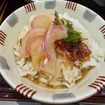 かどや - ⑤出来上がり！この卵を混ぜた冷たいだし汁が絶品の美味しさです♪